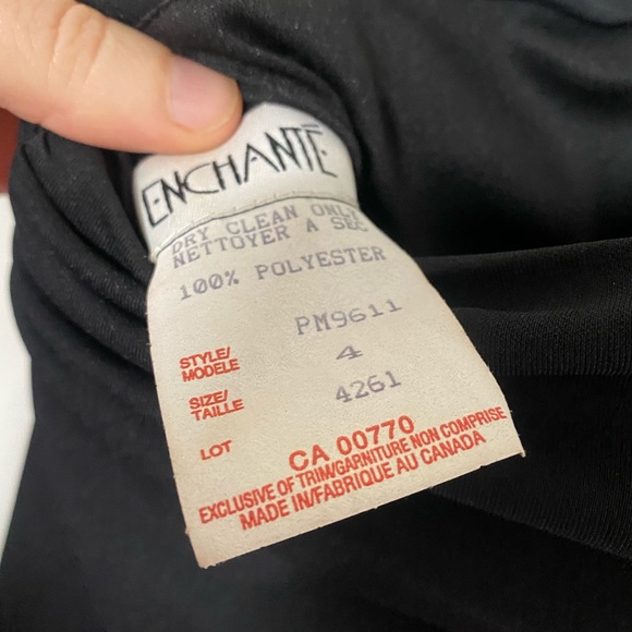 Gorgeous Black Gown - Picture 5 of 5